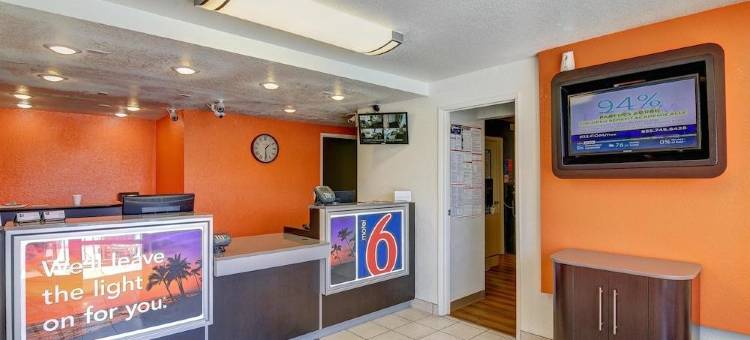 西米谷6号汽车旅馆(Motel 6 Simi Valley, CA)图片