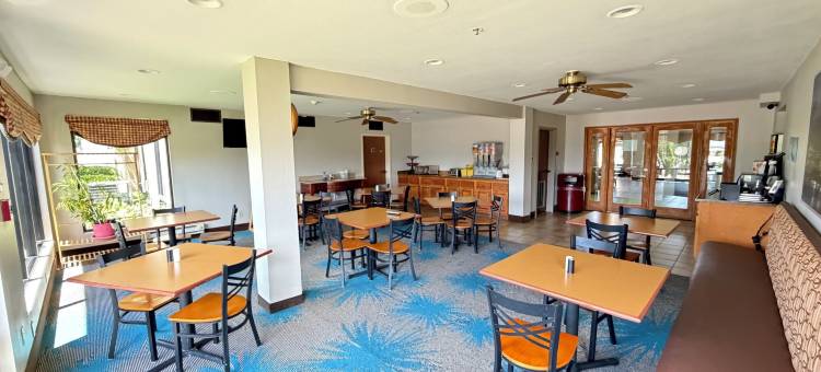 古巴戴斯套房酒店(Days Inn & Suites by Wyndham Cuba)图片