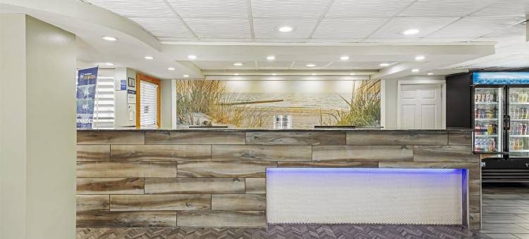 假日沙滩贝斯特韦斯特优质套房酒店(Best Western Plus Holiday Sands Inn  Suites)图片