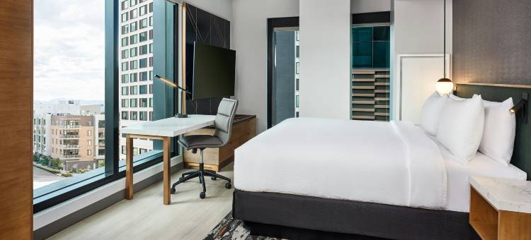 丹佛居家酒店贝尔维尤站/艾派瑞酒店(Residence Inn by Marriott Denver Belleview Station Denver/Apiary Hotel)图片