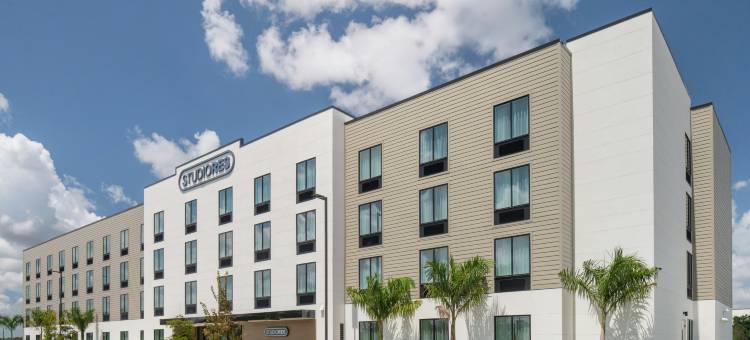 迈尔斯堡机场万豪StudioRes酒店(StudioRes by Marriott Fort Myers Airport)图片