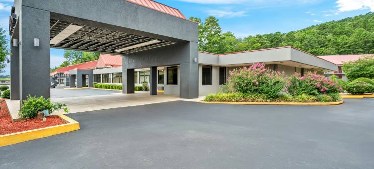 温泉城红屋顶客栈(Red Roof Inn Hot Springs)图片