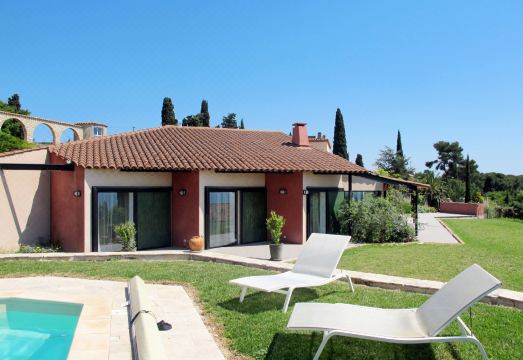 Baie de Bandol Hotel Overview