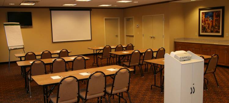 沃伦欢朋套房酒店(Hampton Inn & Suites Warren)图片