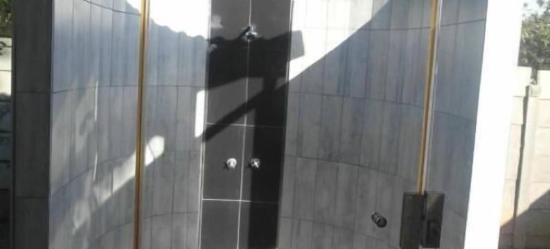 桑兹湖庄园酒店(Lake Sands Manor)图片