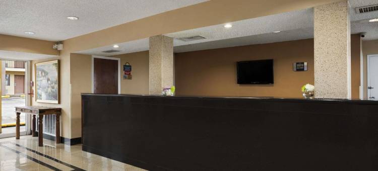 达拉斯欧文市场中心温德姆戴斯酒店(Days Inn by Wyndham Dallas Irving)图片