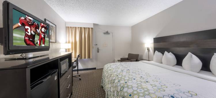 东锡拉丘兹红屋顶酒店旗下(HomeTown Inn East Syracuse)图片