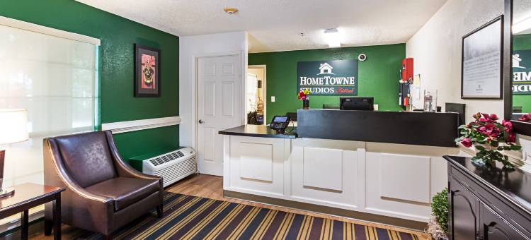 亚特兰大罗维莎霍姆汤公寓(HomeTowne Studios by Red Roof Atlanta – Lawrenceville)图片