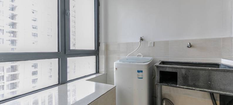 彼岸花之家公寓(金榕南路分店)图片