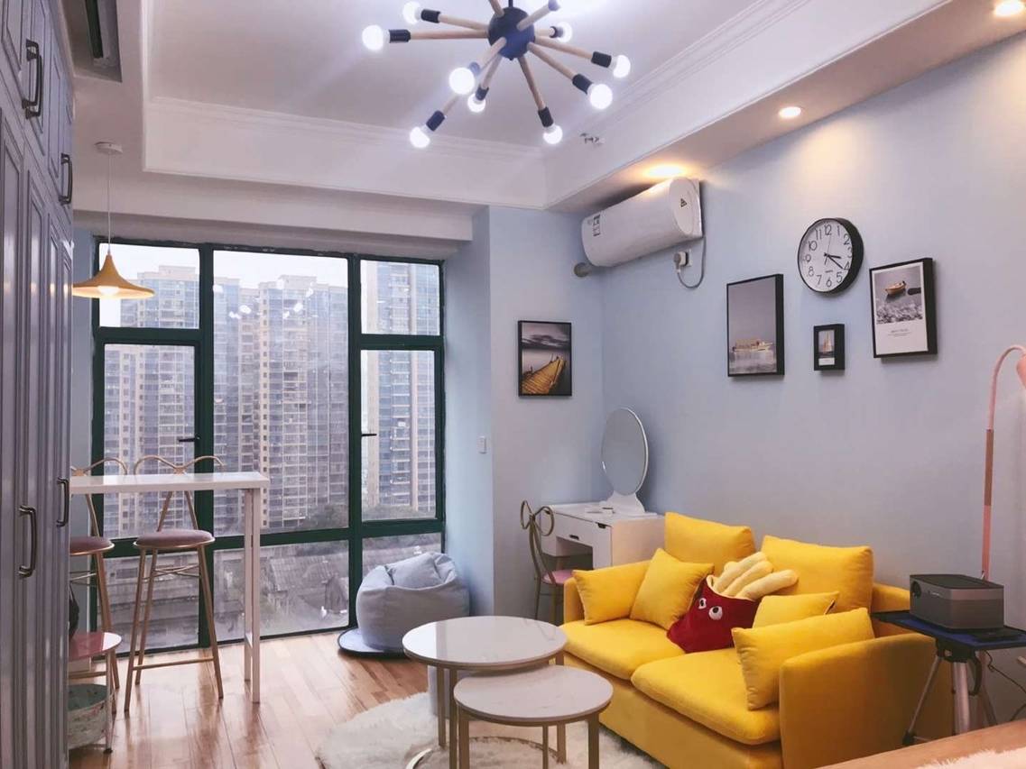 暖居家小张公寓(兴隆路分店)