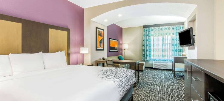 希尔斯伯勒拉昆塔温德姆套房酒店(La Quinta Inn & Suites by Wyndham Hillsboro)图片