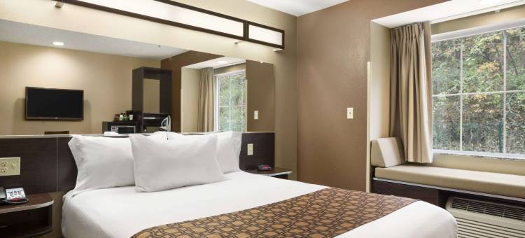 剑桥温德姆麦客达套房酒店(Microtel Inn & Suites by Wyndham Cambridge)图片