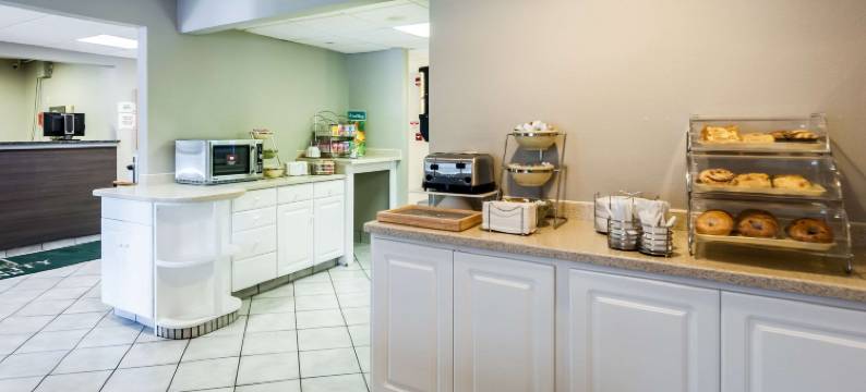 信标码头康福特茵酒店(Quality Inn Solomons - Beacon Marina)图片