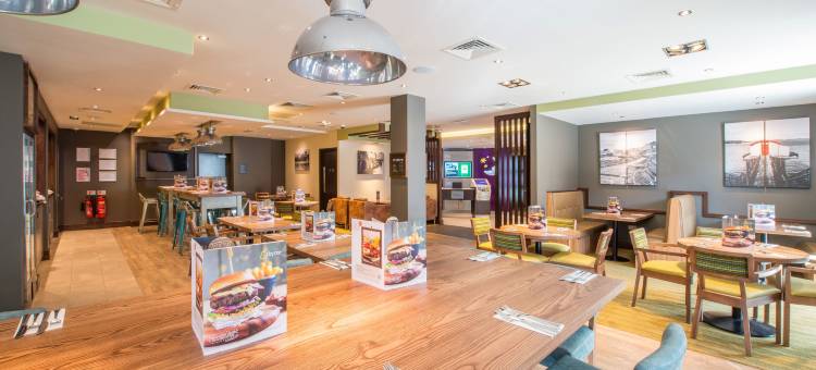 滕比城市中心普瑞米尔酒店(Premier Inn Tenby Town Centre)图片