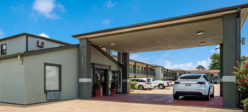 查尔斯湖大学区伊克诺旅馆(Econo Lodge Lake Charles University Area)图片