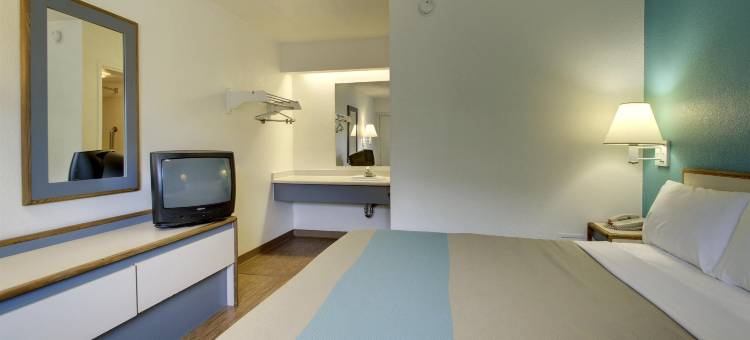 锡达拉皮兹6号汽车旅馆(Motel 6 Cedar Rapids, IA)图片