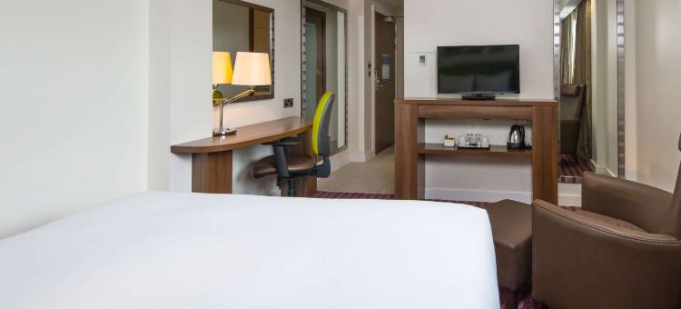 伯明翰珠宝季欢朋酒店(Hampton by Hilton Birmingham Jewellery Quarter)图片