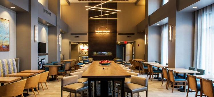 福克斯伯勒曼斯菲尔德欢朋套房酒店(Hampton Inn & Suites Foxborough -Mansfield)图片