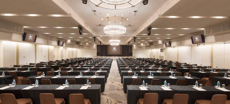 那霸首里城希尔顿逸林酒店(DoubleTree by Hilton Naha Shuri Castle)图片