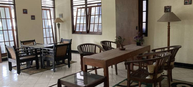 Hotel Garuda Syariah Near Alun Alun Banjarnegara图片