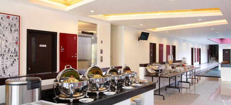 德威斯里艾玛利斯酒店(Amaris Hotel Dewi Sri)图片