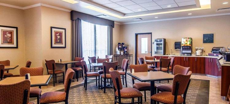 克雷斯韦尔舒适酒店(Comfort Inn & Suites Creswell)图片