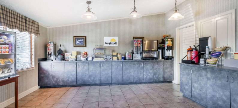 多佛尔市区戴斯酒店(Days Inn by Wyndham Dover Downtown)图片