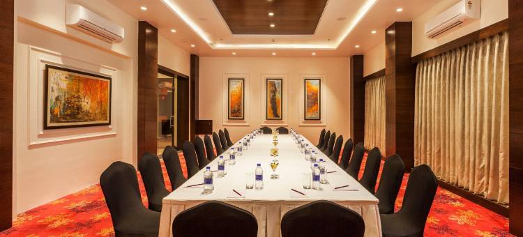 红狐由柠檬树酒店，阿尔瓦尔(Red Fox by Lemon Tree Hotels, Alwar)图片
