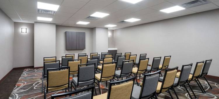 克拉克斯维尔呗盟套房酒店(Baymont by Wyndham Clarksville)图片