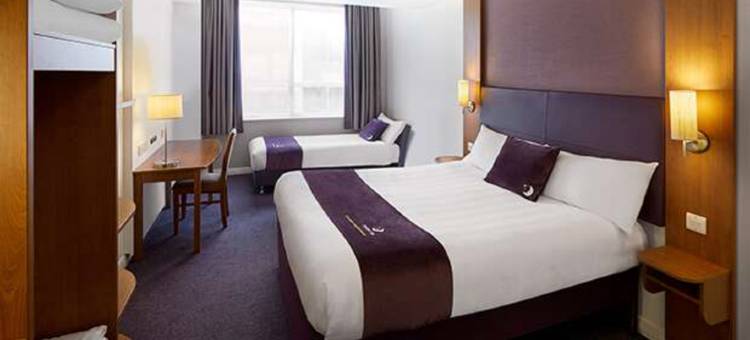 利物浦约翰列侬机场普瑞米尔酒店(Premier Inn Liverpool John Lennon Airport)图片