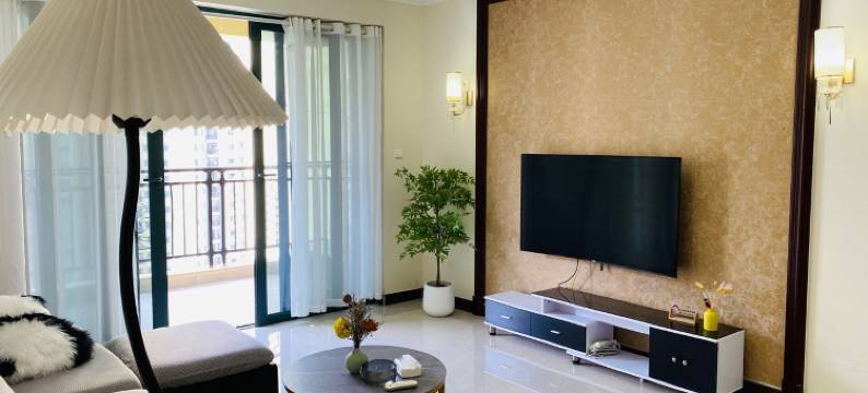 房东潮美居公寓(金碧路1号分店)图片