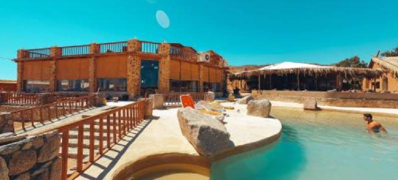 New Moon Island Camp图片