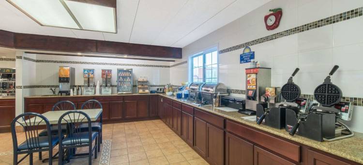 麦纳特戴斯酒店(Days Inn by Wyndham Minot)图片