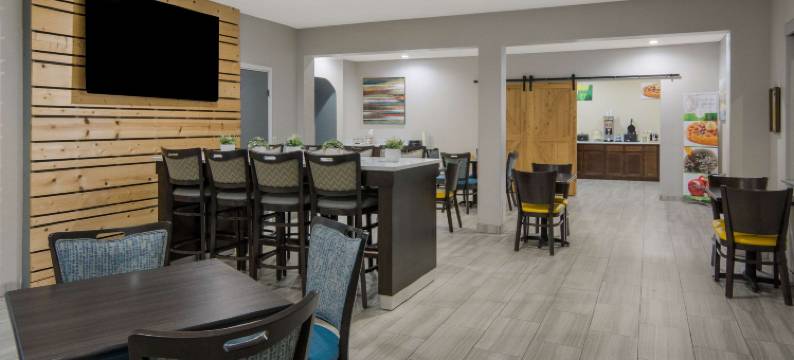 沃思堡北罗阿诺克品质套房酒店(Quality Inn & Suites Roanoke - Fort Worth North)图片