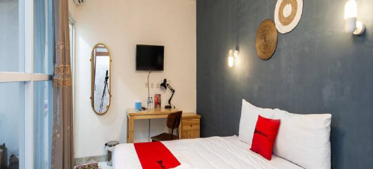 红多兹酒店-近茂物巴鲁塔纳收费出口(RedDoorz Near Exit Toll Tanah Baru Bogor)图片