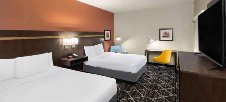 奥拉西拉昆塔温德姆套房酒店(La Quinta Inn & Suites by Wyndham Olathe)图片