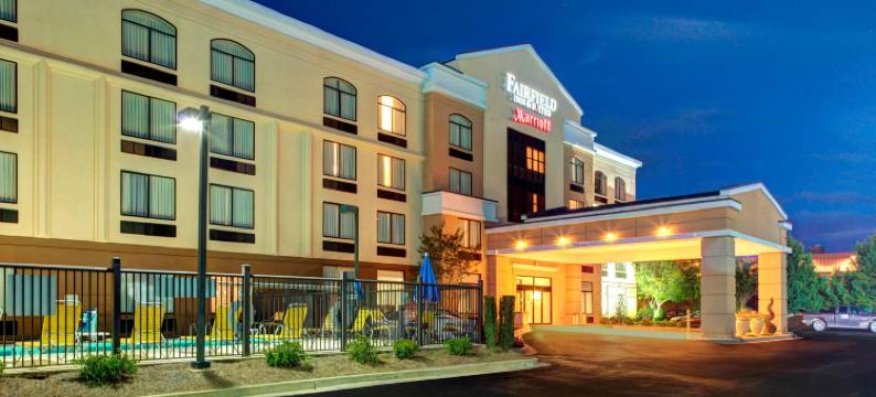安尼斯顿牛津万豪万枫套房酒店(Fairfield Inn & Suites by Marriott Anniston Oxford)图片