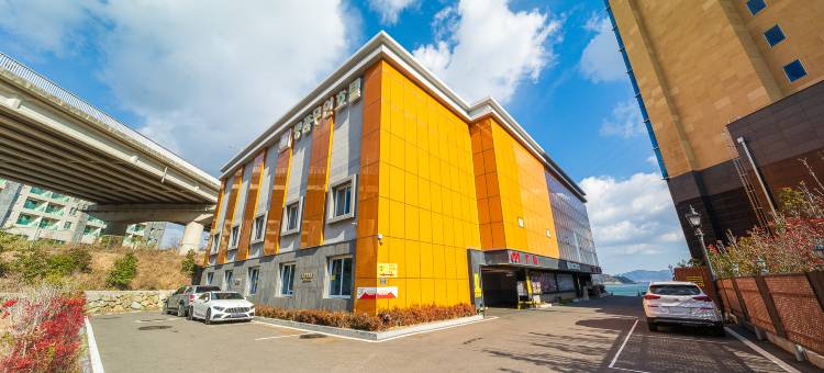 Yeosu Myeongpum Hotel图片