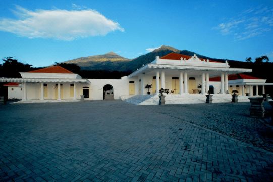 Kaliandra Resort & Organic Farm Hotel Overview