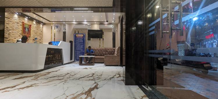 品牌酒店豪华1号(Hotel Binapani Deluxe 1 Tarapith)图片