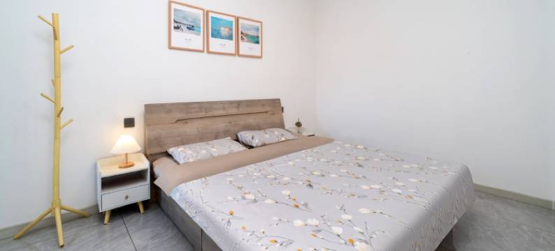 暖居房东1403公寓(规划路分店)图片