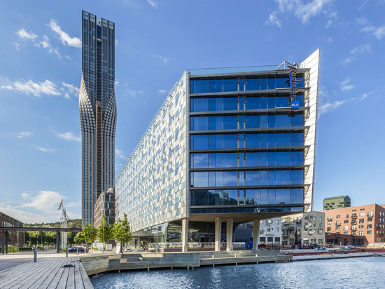 丽笙蓝标河畔酒店