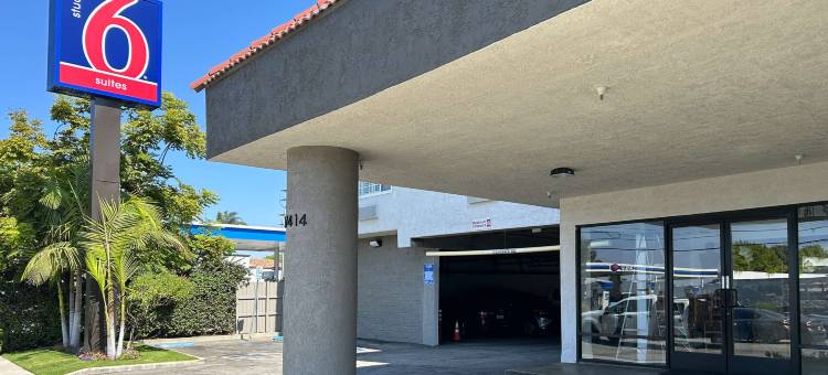 王朝旅馆(Studio 6 Suites Gardena, CA)图片