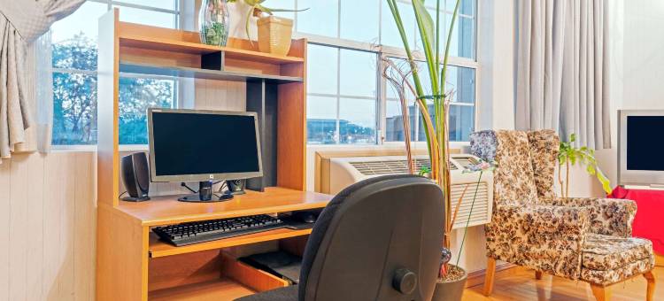 奥本温德姆速8酒店(Super 8 by Wyndham Auburn)图片