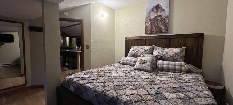 尼德兰溪畔小屋.(Creekside Nederland Cabin.)图片