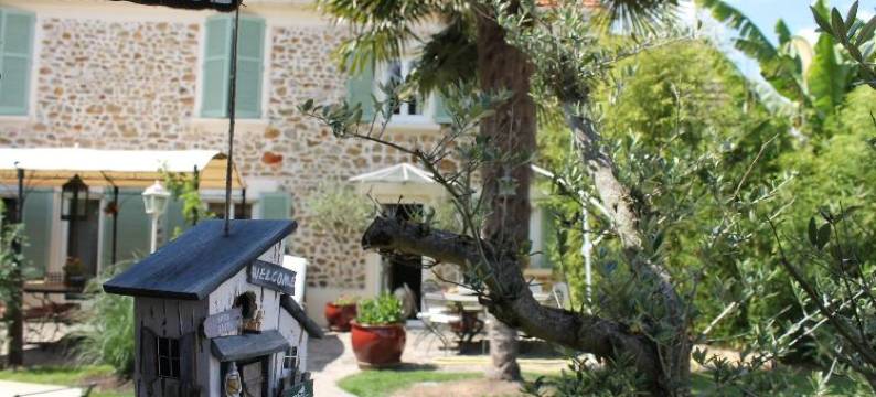 吉特勒佩蒂纳利酒店(Gîtes le Petit Nailly)图片