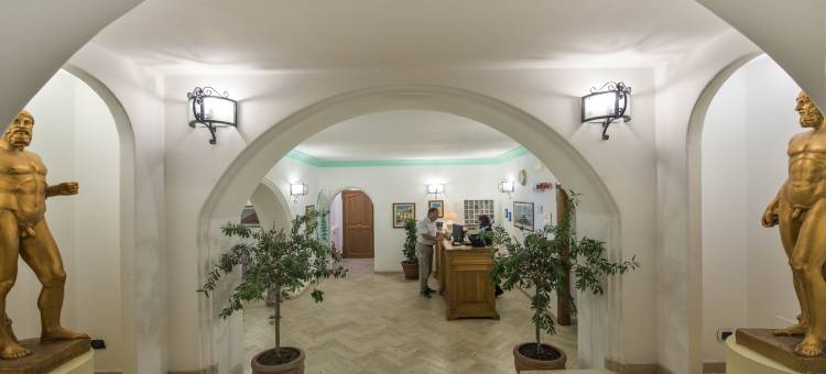 欧斯蒂纳酒店(Hotel Ossidiana Stromboli Center)图片