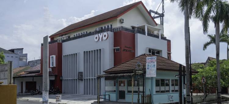 OYO2132彭多克阿维森纳旅馆(OYO 2132 Pondok Avicenna)图片
