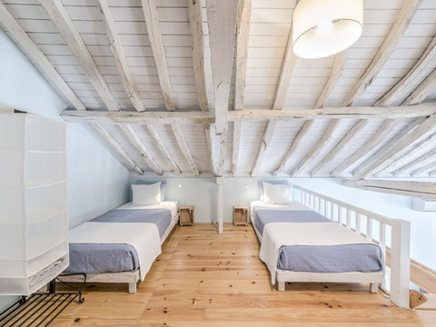 卢克艾特米服务式公寓