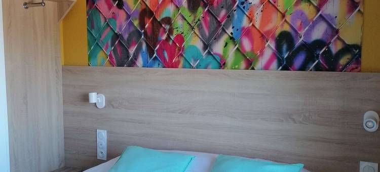 直通马堤格的Kyriad酒店(Kyriad Direct Martigues)图片